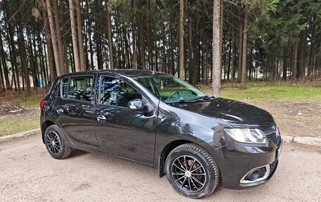 Renault Sandero II рестайлинг, 2016 год, 950 000 рублей, 13 фотография