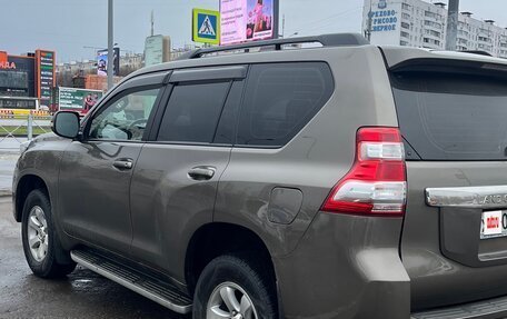 Toyota Land Cruiser Prado 150 рестайлинг 2, 2014 год, 2 850 000 рублей, 3 фотография