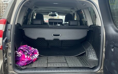 Toyota Land Cruiser Prado 150 рестайлинг 2, 2014 год, 2 850 000 рублей, 12 фотография