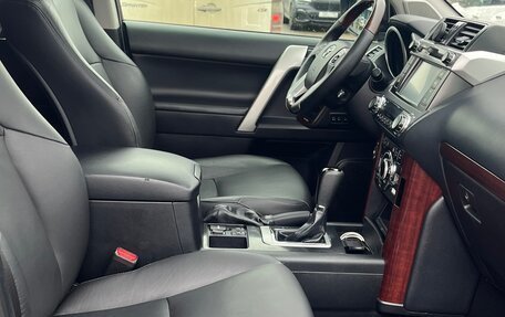 Toyota Land Cruiser Prado 150 рестайлинг 2, 2014 год, 2 850 000 рублей, 14 фотография