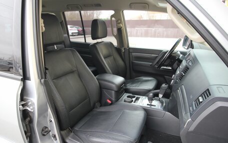 Mitsubishi Pajero IV, 2014 год, 2 445 000 рублей, 14 фотография