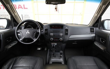 Mitsubishi Pajero IV, 2014 год, 2 445 000 рублей, 10 фотография
