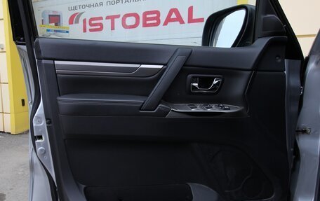 Mitsubishi Pajero IV, 2014 год, 2 445 000 рублей, 19 фотография