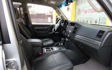 Mitsubishi Pajero IV, 2014 год, 2 445 000 рублей, 16 фотография