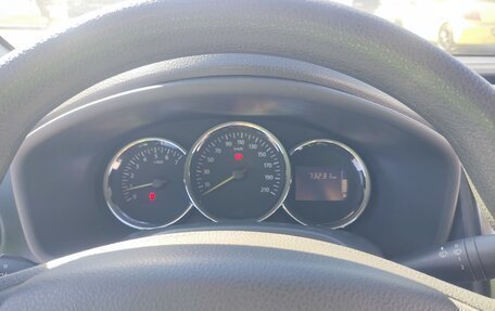 Renault Logan II, 2015 год, 650 000 рублей, 10 фотография