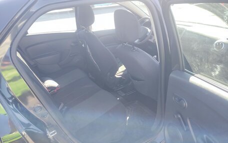 Renault Logan II, 2015 год, 650 000 рублей, 15 фотография