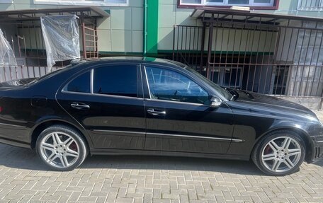 Mercedes-Benz E-Класс, 2004 год, 730 000 рублей, 3 фотография