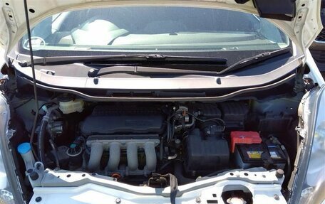 Honda Fit III, 2010 год, 985 000 рублей, 11 фотография