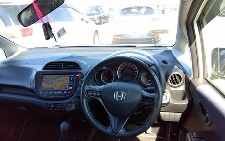 Honda Fit III, 2010 год, 985 000 рублей, 22 фотография