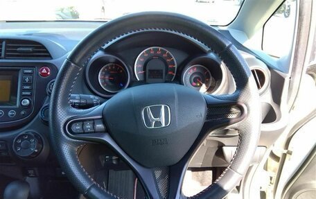 Honda Fit III, 2010 год, 985 000 рублей, 20 фотография