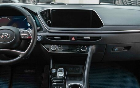 Hyundai Sonata VIII, 2019 год, 2 250 000 рублей, 17 фотография