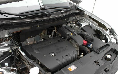 Mitsubishi Outlander III рестайлинг 3, 2014 год, 1 600 000 рублей, 9 фотография