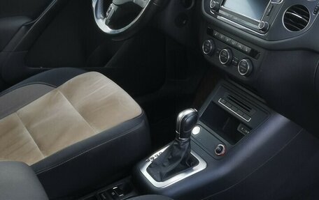 Volkswagen Tiguan I, 2016 год, 2 100 000 рублей, 16 фотография