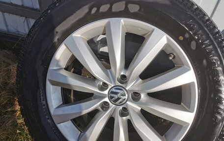 Volkswagen Tiguan I, 2016 год, 2 100 000 рублей, 14 фотография