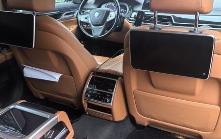 BMW 7 серия, 2018 год, 3 500 000 рублей, 15 фотография
