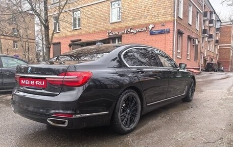 BMW 7 серия, 2018 год, 3 500 000 рублей, 4 фотография