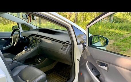 Toyota Prius, 2009 год, 1 100 000 рублей, 4 фотография