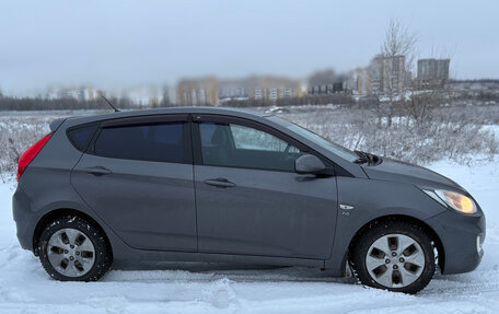 Hyundai Solaris II рестайлинг, 2012 год, 700 000 рублей, 4 фотография