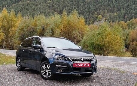 Peugeot 308 II, 2019 год, 1 450 000 рублей, 2 фотография