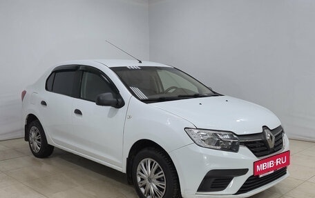 Renault Logan II, 2018 год, 790 000 рублей, 3 фотография