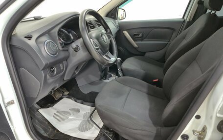 Renault Logan II, 2018 год, 790 000 рублей, 9 фотография