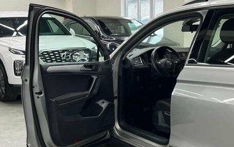 Volkswagen Tiguan II, 2020 год, 2 997 000 рублей, 9 фотография