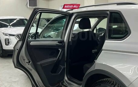 Volkswagen Tiguan II, 2020 год, 2 997 000 рублей, 18 фотография