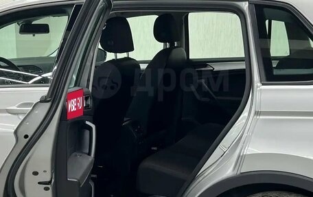 Volkswagen Tiguan II, 2020 год, 2 997 000 рублей, 19 фотография