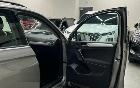 Volkswagen Tiguan II, 2020 год, 2 997 000 рублей, 22 фотография