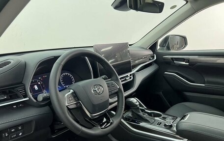 Toyota Highlander, 2025 год, 5 930 000 рублей, 10 фотография