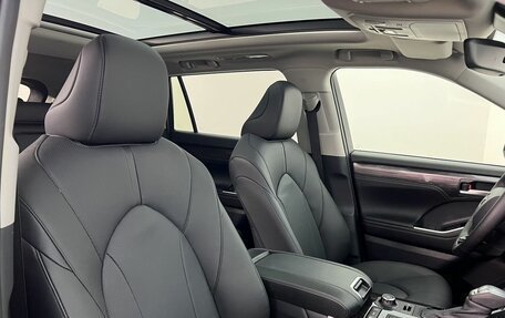 Toyota Highlander, 2025 год, 5 930 000 рублей, 16 фотография