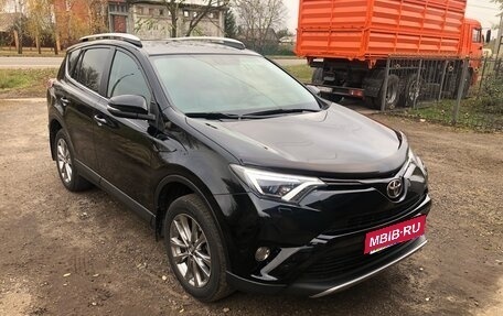 Toyota RAV4, 2018 год, 2 550 000 рублей, 1 фотография