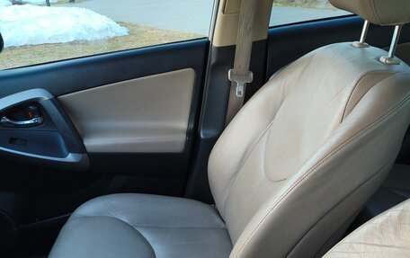 Toyota RAV4, 2005 год, 750 000 рублей, 16 фотография