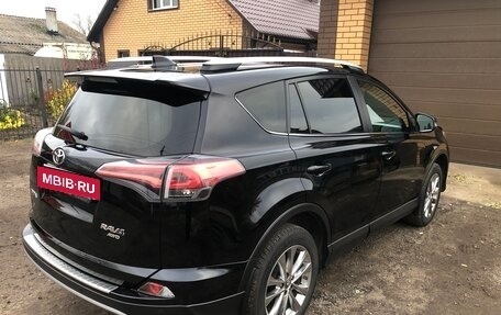 Toyota RAV4, 2018 год, 2 550 000 рублей, 3 фотография