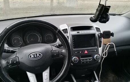 KIA cee'd I рестайлинг, 2010 год, 700 000 рублей, 2 фотография