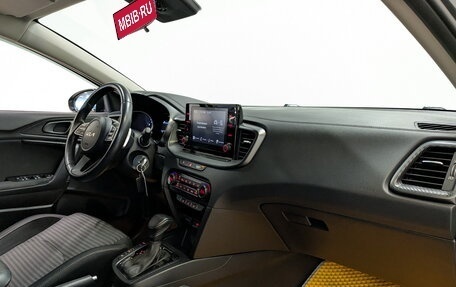 KIA cee'd III, 2022 год, 2 350 000 рублей, 11 фотография