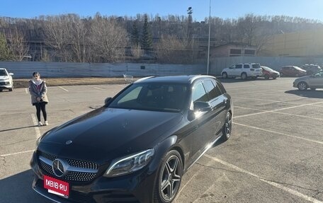 Mercedes-Benz C-Класс, 2019 год, 2 700 000 рублей, 2 фотография