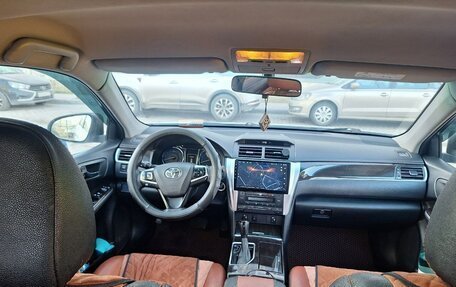 Toyota Camry, 2017 год, 1 500 000 рублей, 6 фотография