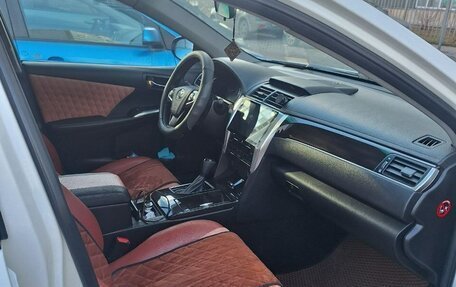 Toyota Camry, 2017 год, 1 500 000 рублей, 4 фотография