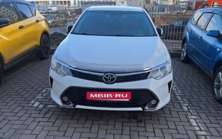 Toyota Camry, 2017 год, 1 500 000 рублей, 8 фотография