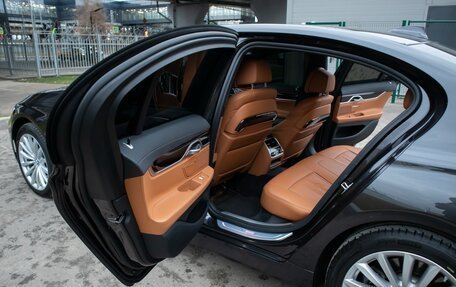 BMW 7 серия, 2018 год, 5 490 000 рублей, 11 фотография