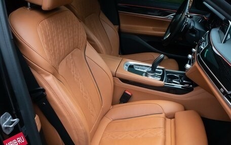 BMW 7 серия, 2018 год, 5 490 000 рублей, 26 фотография