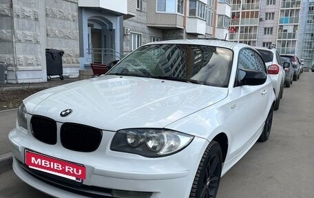 BMW 1 серия, 2010 год, 580 000 рублей, 3 фотография