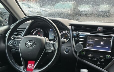 Toyota Camry, 2020 год, 2 399 000 рублей, 28 фотография