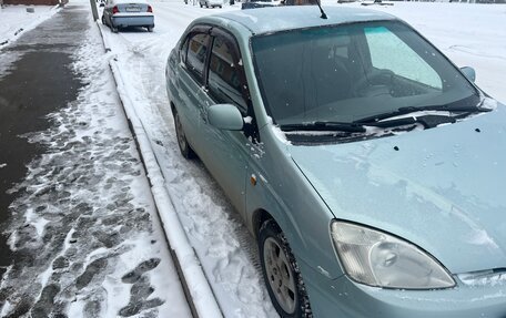 Toyota Prius IV XW50, 2002 год, 400 000 рублей, 7 фотография