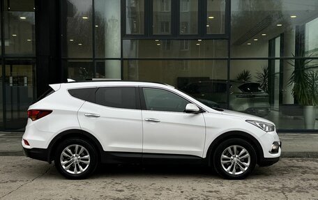 Hyundai Santa Fe III рестайлинг, 2017 год, 2 540 000 рублей, 4 фотография