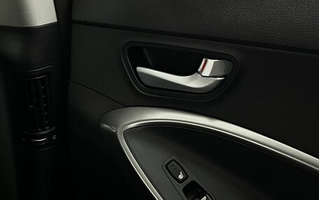 Hyundai Santa Fe III рестайлинг, 2017 год, 2 540 000 рублей, 26 фотография