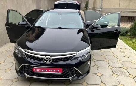 Toyota Camry, 2018 год, 2 490 000 рублей, 15 фотография
