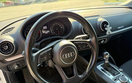 Audi A3, 2018 год, 2 140 000 рублей, 28 фотография