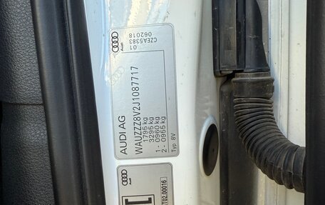 Audi A3, 2018 год, 2 140 000 рублей, 40 фотография